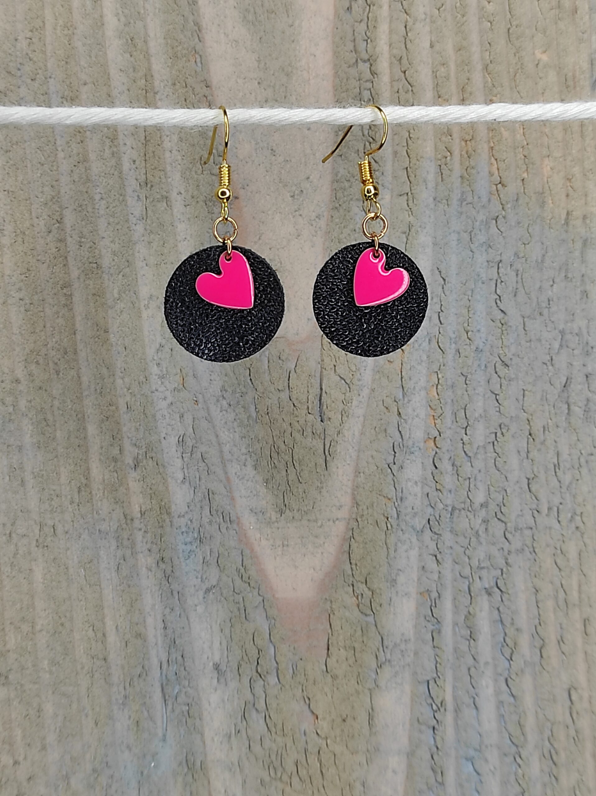 Boucles d’oreilles rondes Coeurs PM